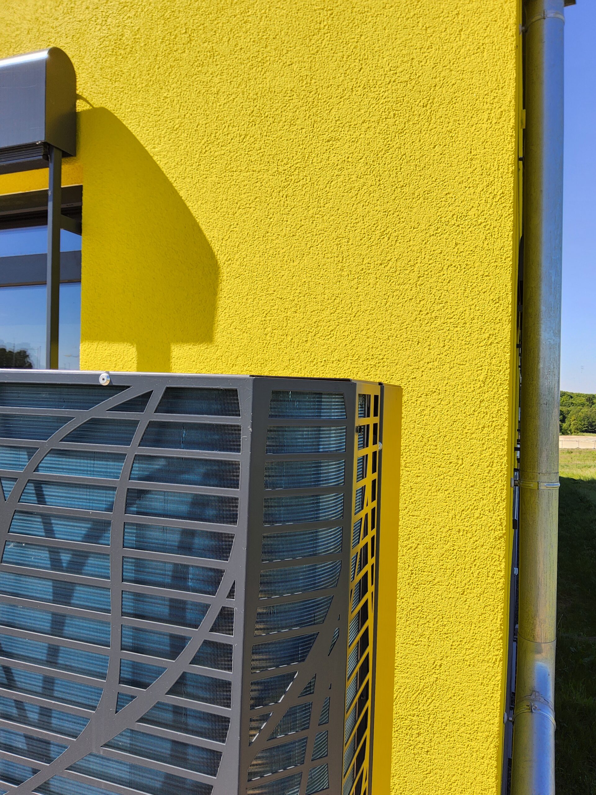 ASOTEC Lambda Luft-Wasser-Wärmepumpe in Hachenburg